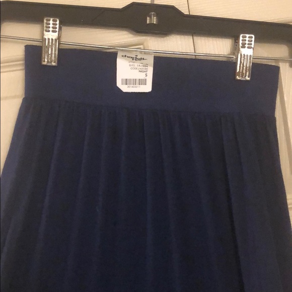 New with tag Charlotte Russe maxi skirt size Small - Picture 2 of 8